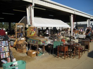 31 300x225 Aint nothin better than spending Saturday at the Flea Market