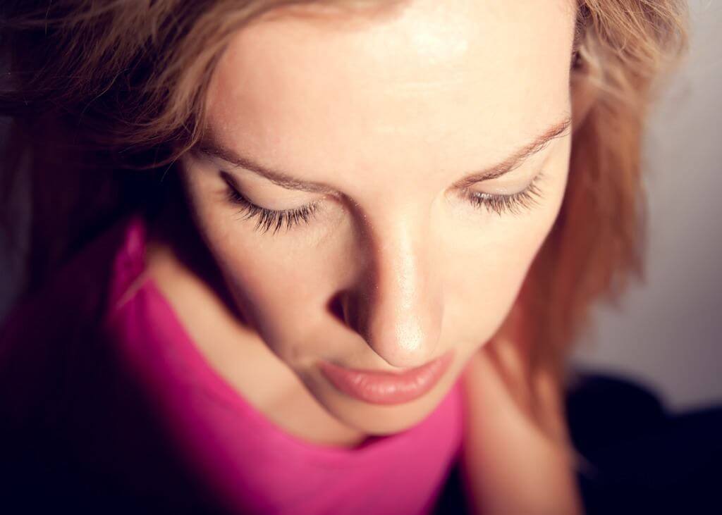 Her Q’s: 60 second makeup and out the door. web2 Her Q’s: 60 second makeup and out the door.