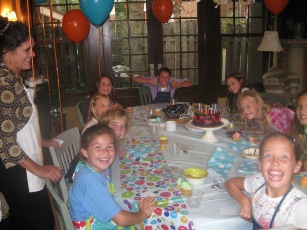 Let Them Eat Cake! elizabeth and the girls1 620x465 Let Them Eat Cake!