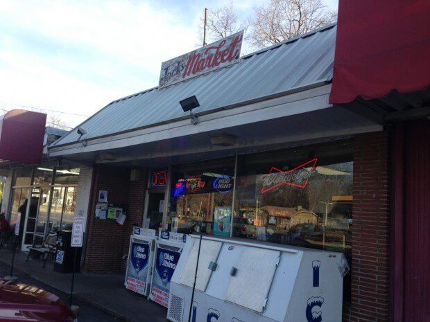 Sylvan Park: Eat, Shop, Walk StyleBlueprint Jacks Market 02 26 13 620x465 Sylvan Park: Eat, Shop, Walk