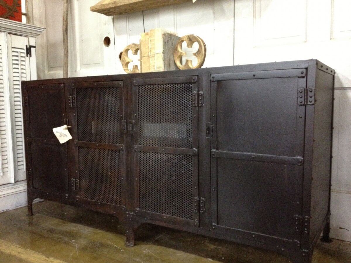 Farmhouse & Company: Fabulous, Reclaimed Furniture 5 Farmhouse & Company: Fabulous, Reclaimed Furniture
