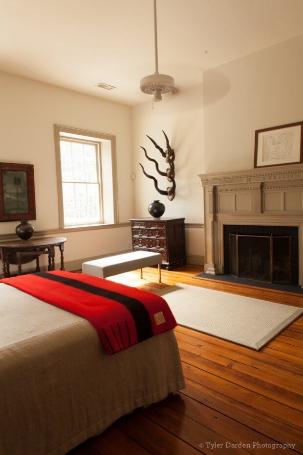 A Bachelor Pad: At Home with Lee Baskerville baskerville home271 620x929 A Bachelor Pad: At Home with Lee Baskerville
